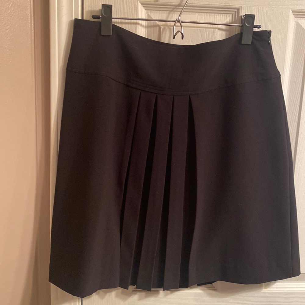 WD NY black pleated skirt